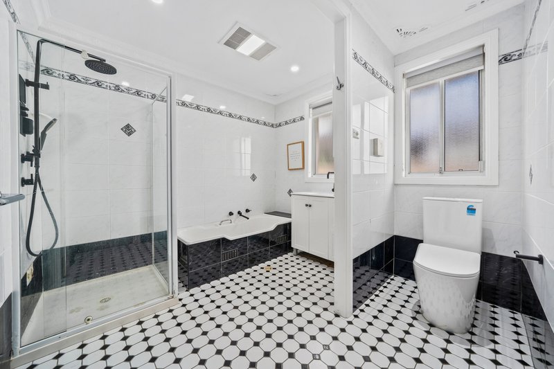 Photo - 7 Kalang Road, Greystanes NSW 2145 - Image 8