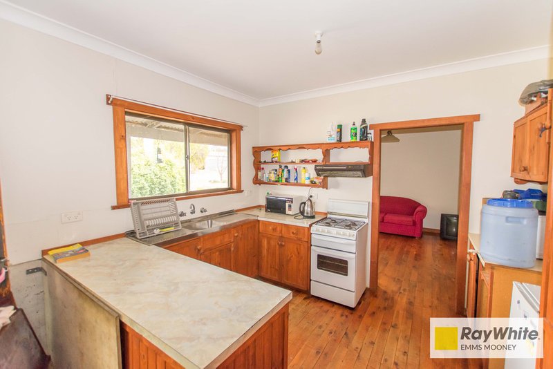 Photo - 7 Kangarooby Road, Cowra NSW 2794 - Image 5