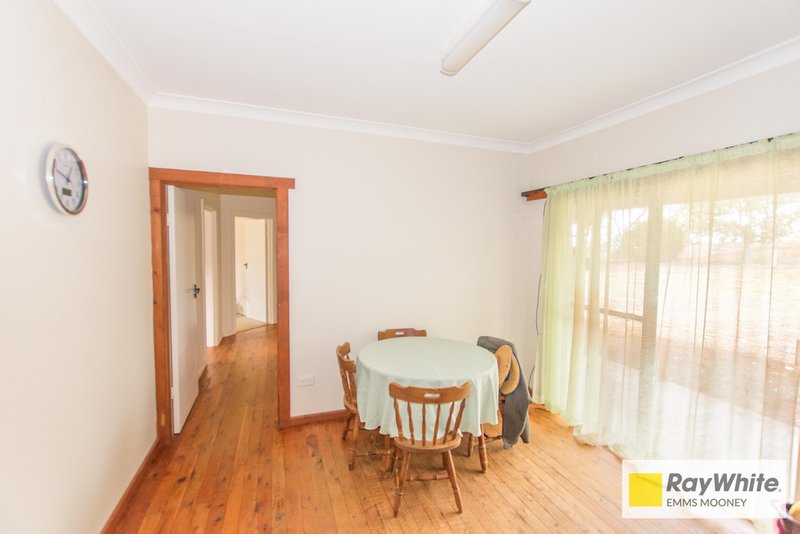 Photo - 7 Kangarooby Road, Cowra NSW 2794 - Image 6