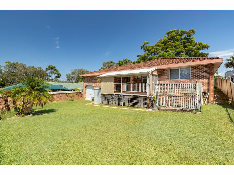 7 Karlowan Place, Forster NSW 2428