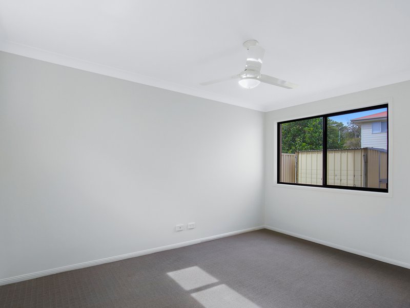 Photo - 7 Karora Road, Beachmere QLD 4510 - Image 13