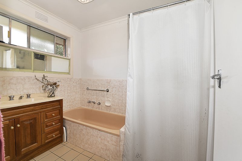 Photo - 7 Kaye Court, Coburg VIC 3058 - Image 6