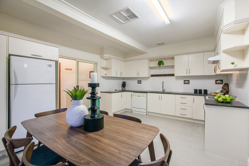 Photo - 7 Kenneth Street, Preston VIC 3072 - Image 4