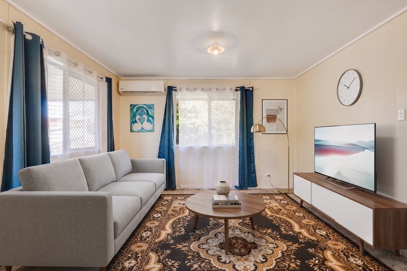 Photo - 7 Kenora Court, Rockville QLD 4350 - Image 3