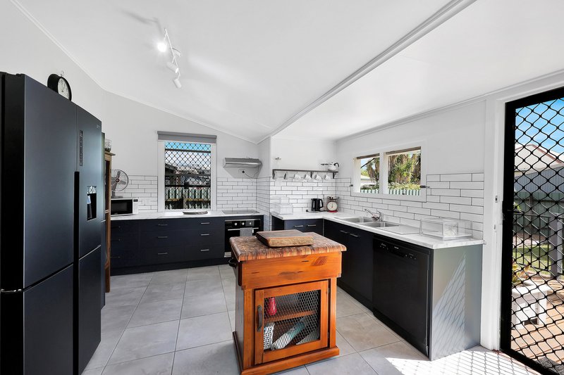 Photo - 7 Kent Street, Bundaberg East QLD 4670 - Image 11