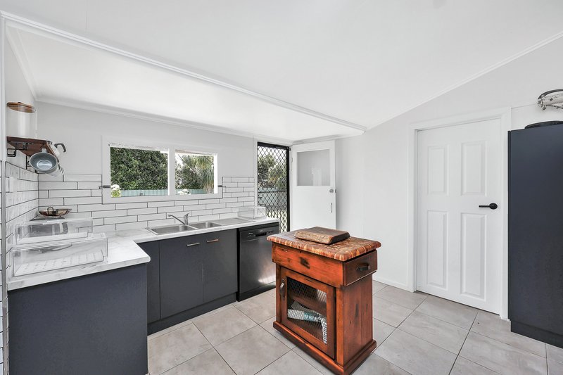 Photo - 7 Kent Street, Bundaberg East QLD 4670 - Image 13