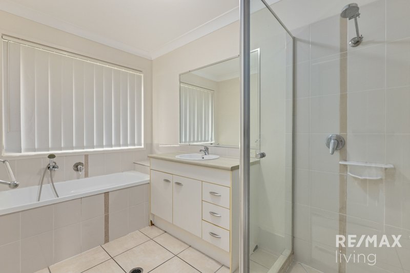 Photo - 7 Kentia Court, Morayfield QLD 4506 - Image 6