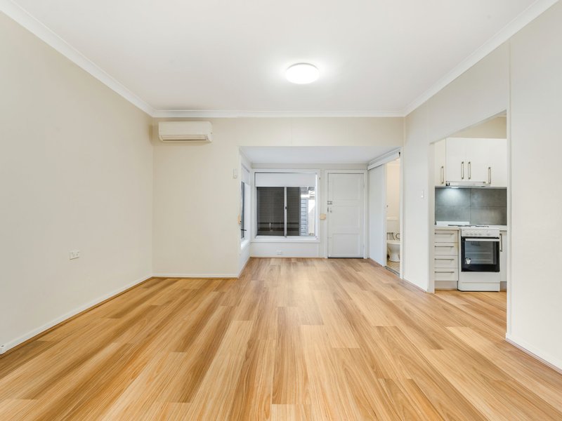 Photo - 7 Kenward Avenue, Chester Hill NSW 2162 - Image 2