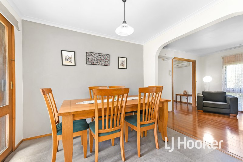 Photo - 7 Kerrison Drive, Hampton Park VIC 3976 - Image 5