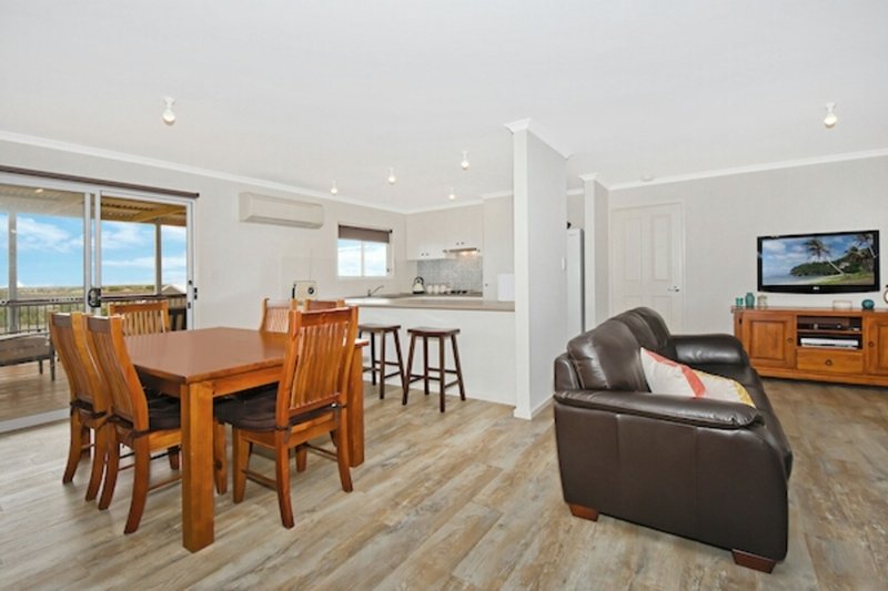 Photo - 7 Kestrel Crescent, Thompson Beach SA 5501 - Image 6