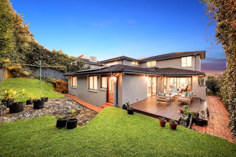 Photo - 7 Kildare Grove, Killarney Heights NSW 2087 - Image 3