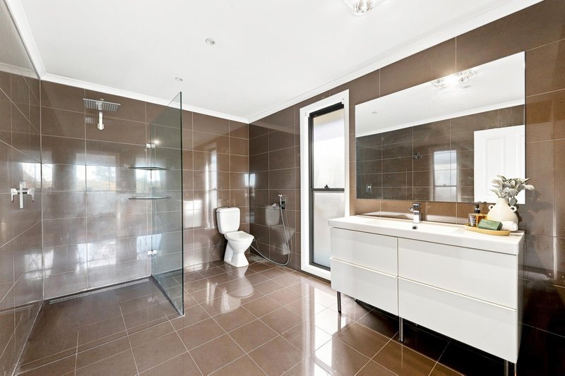 Photo - 7 Kildare Grove, Killarney Heights NSW 2087 - Image 20