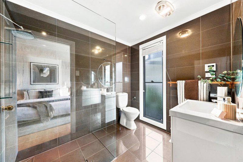 Photo - 7 Kildare Grove, Killarney Heights NSW 2087 - Image 21