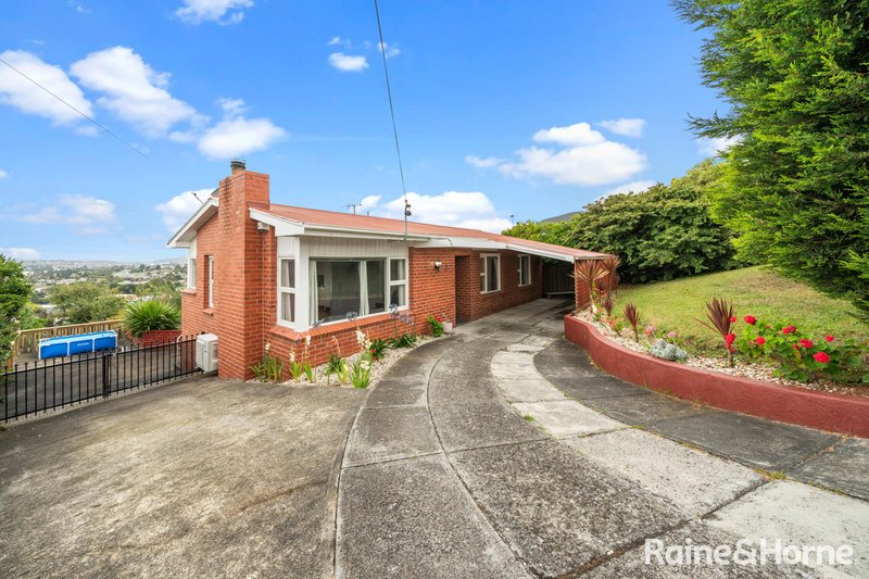 Photo - 7 Kinarra Crescent, Chigwell TAS 7011 - Image 2