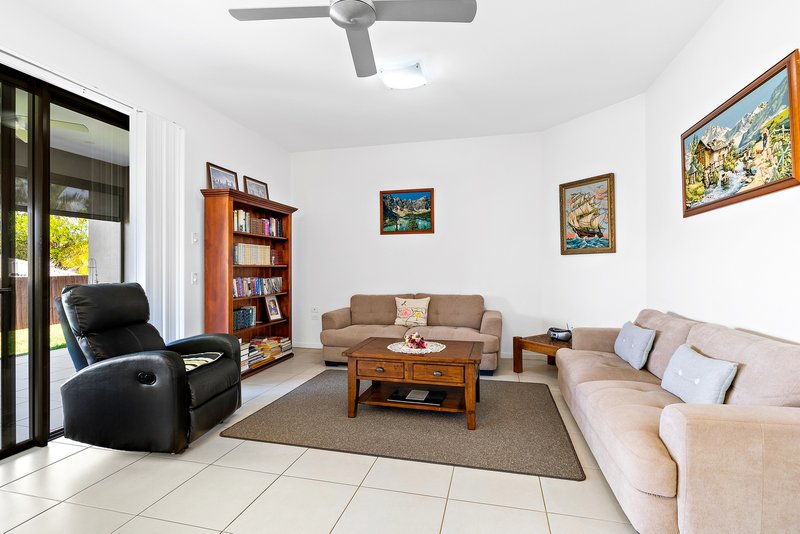 Photo - 7 Kindal Ct , Palmwoods QLD 4555 - Image 5