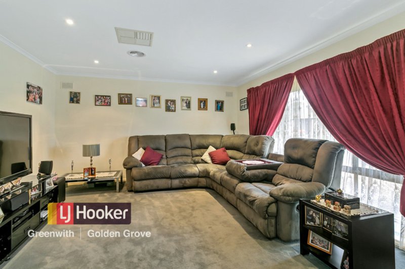 Photo - 7 Kingsford Smith Street, Modbury Heights SA 5092 - Image 2