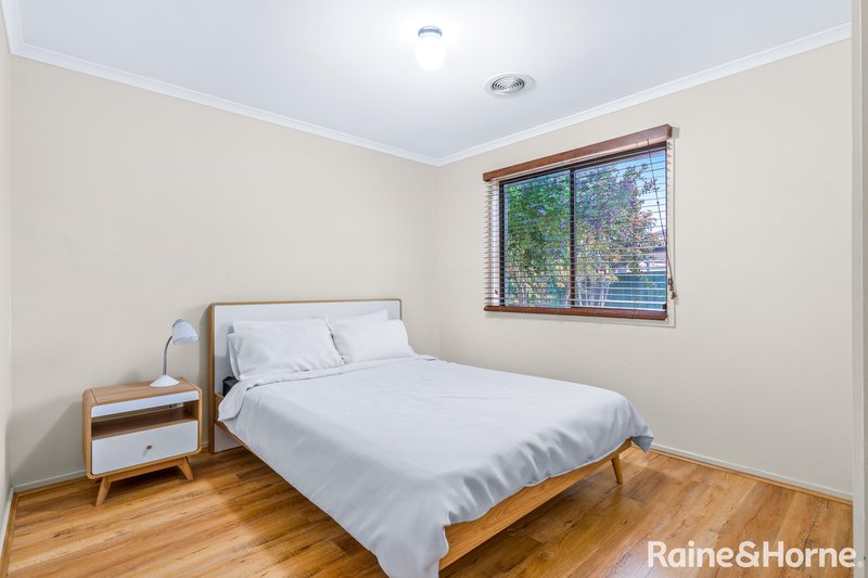 Photo - 7 Kingston Rule Street, Kurunjang VIC 3337 - Image 9