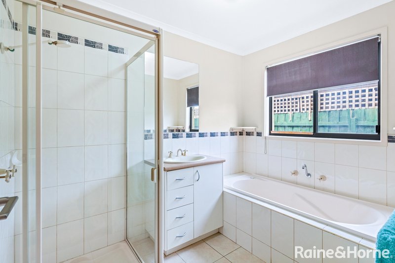 Photo - 7 Kingston Rule Street, Kurunjang VIC 3337 - Image 10