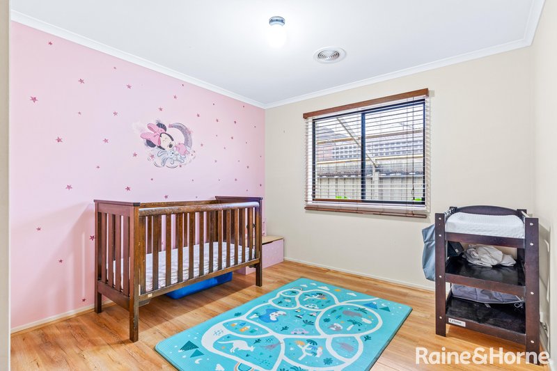 Photo - 7 Kingston Rule Street, Kurunjang VIC 3337 - Image 11