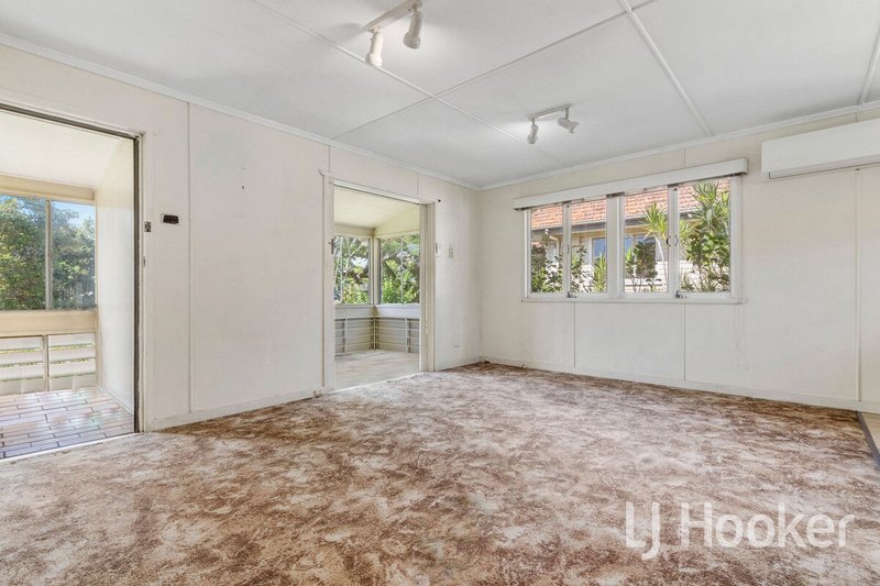 Photo - 7 Kingsway Street, Upper Mount Gravatt QLD 4122 - Image 9