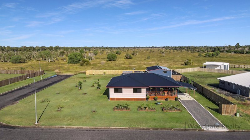 Photo - 7 Kinkuna Drive, Woodgate QLD 4660 - Image 5