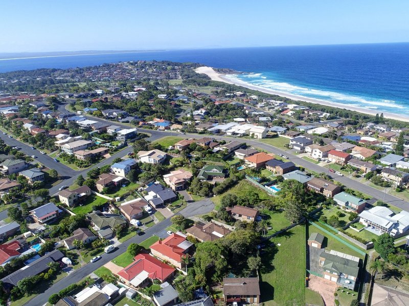 Photo - 7 Kiola Place, Forster NSW 2428 - Image 14