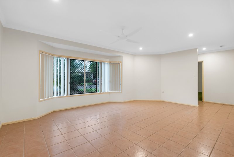 Photo - 7 Kipling Street, Brinsmead QLD 4870 - Image 3