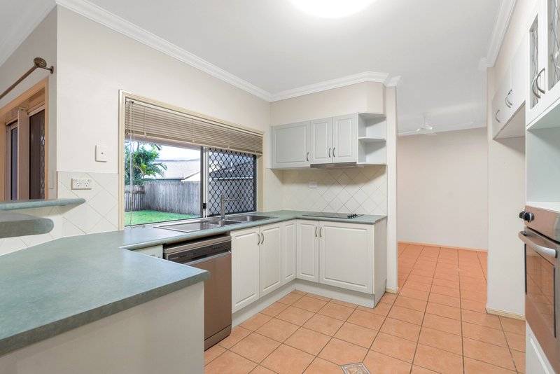 Photo - 7 Kipling Street, Brinsmead QLD 4870 - Image 4