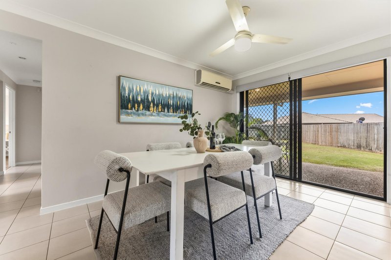 Photo - 7 Kite Crescent, Eagleby QLD 4207 - Image 9