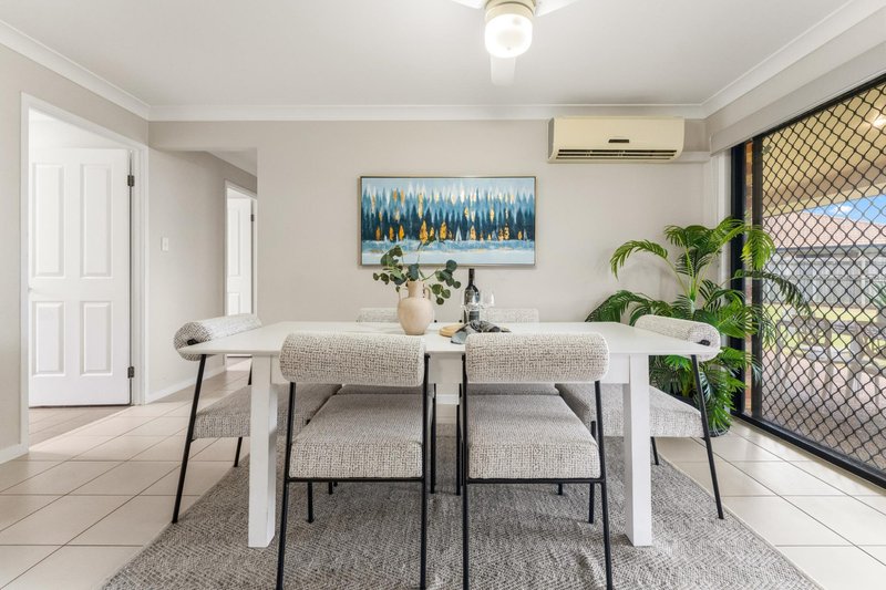 Photo - 7 Kite Crescent, Eagleby QLD 4207 - Image 10
