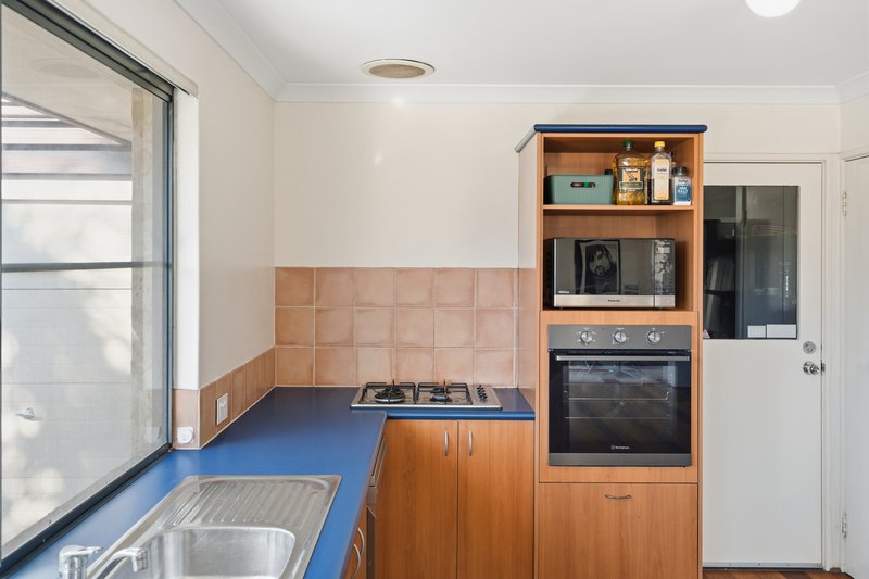 Photo - 7 Klem Avenue, Redcliffe WA 6104 - Image 3