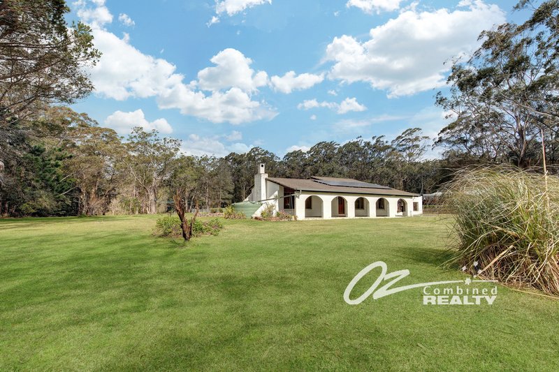 7 Knoll Parade, Woollamia NSW 2540