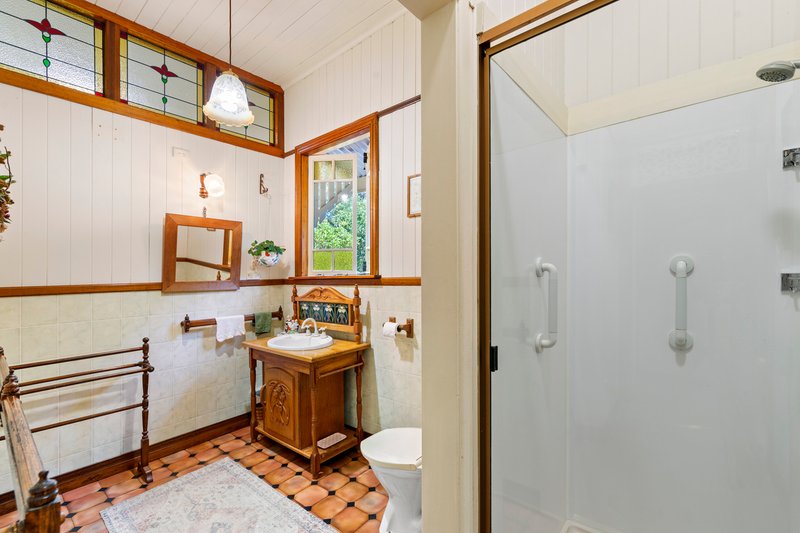 Photo - 7 Knoll Road, Tamborine Mountain QLD 4272 - Image 12