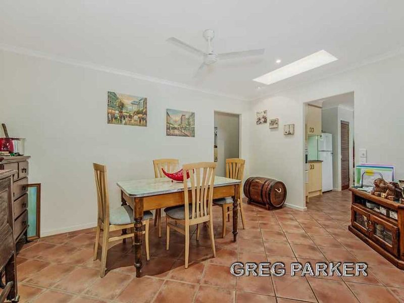 Photo - 7 Koonan Court, Ashmore QLD 4214 - Image 8