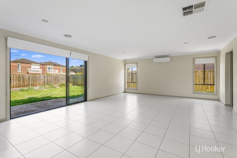 Photo - 7 Kosa Avenue, Sunshine West VIC 3020 - Image 4