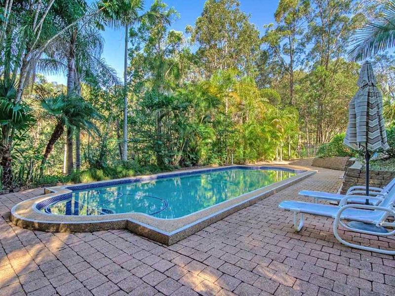 7 Kulan Court, Mudgeeraba QLD 4213