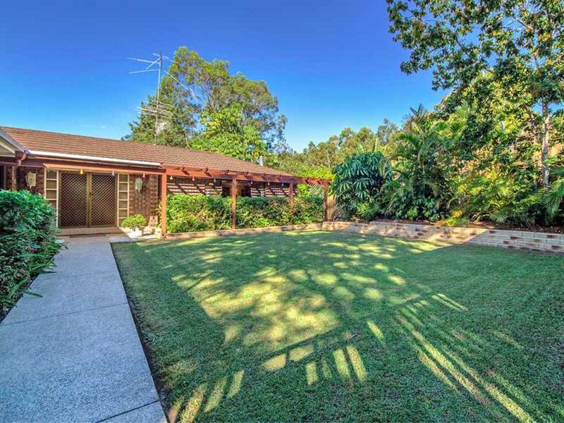 Photo - 7 Kulan Court, Mudgeeraba QLD 4213 - Image 2