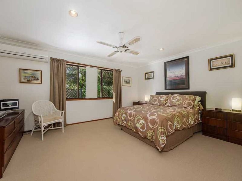 Photo - 7 Kulan Court, Mudgeeraba QLD 4213 - Image 10