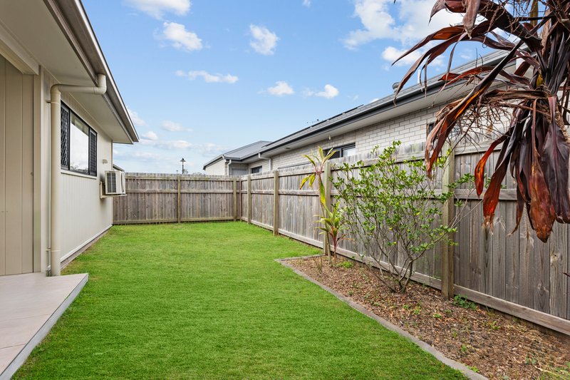 Photo - 7 Kuprin Street, Logan Reserve QLD 4133 - Image 11