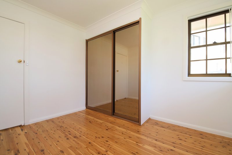 Photo - 7 Kurrajong Avenue, Georges Hall NSW 2198 - Image 6