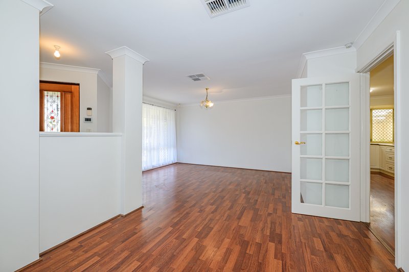 Photo - 7 Kybra Grove, Stratton WA 6056 - Image 9