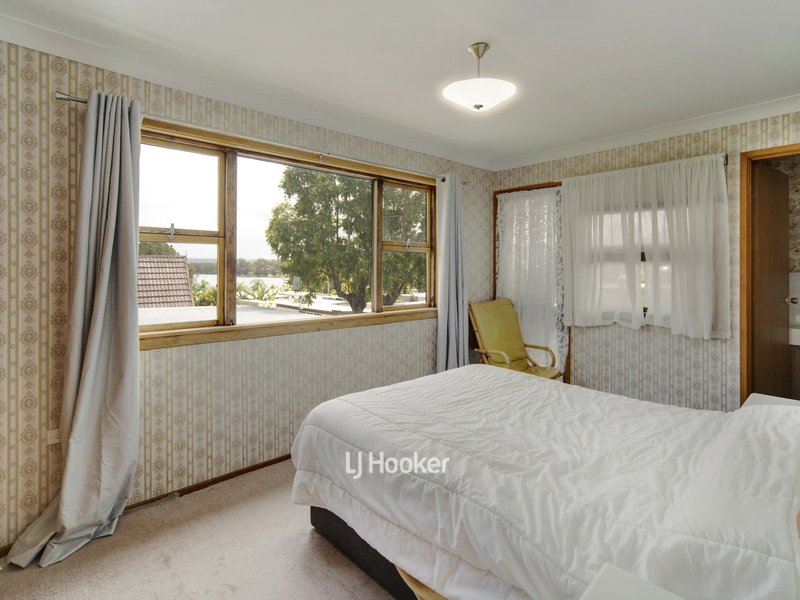 Photo - 7 Lachlan Crescent, St Georges Basin NSW 2540 - Image 7