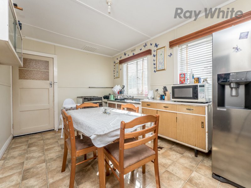 Photo - 7 Laguna Place, Derwent Park TAS 7009 - Image 2