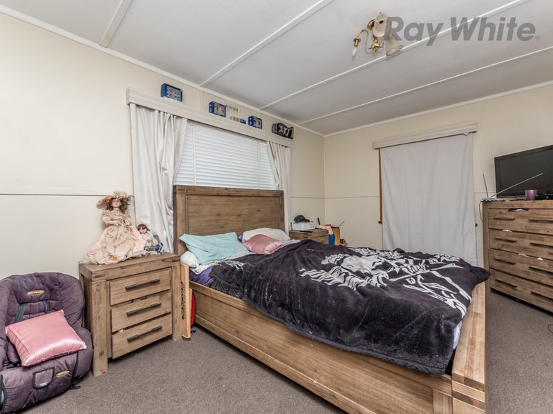 Photo - 7 Laguna Place, Derwent Park TAS 7009 - Image 4