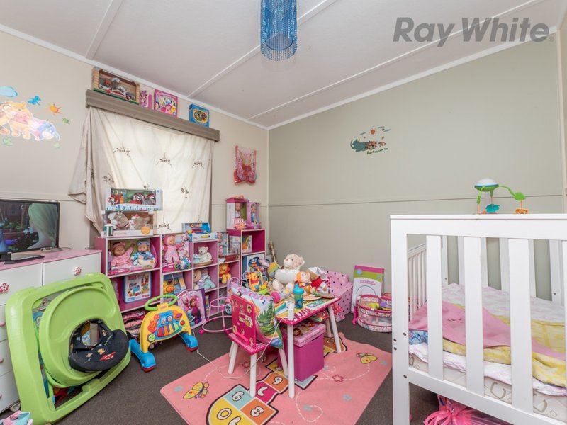 Photo - 7 Laguna Place, Derwent Park TAS 7009 - Image 6