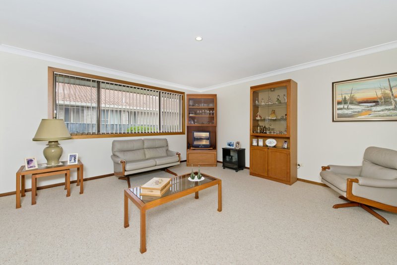 Photo - 7 Laguna Place, Port Macquarie NSW 2444 - Image 6