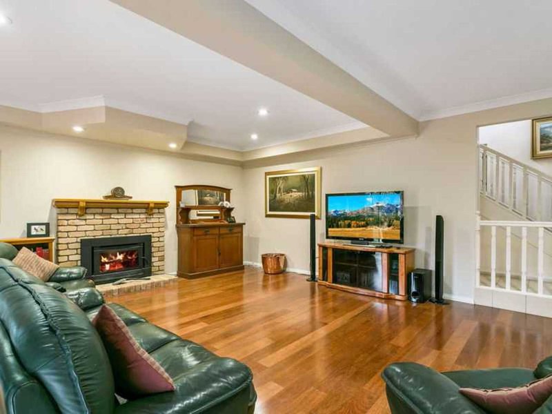 Photo - 7 Lakeview Drive, Carrara QLD 4211 - Image 9