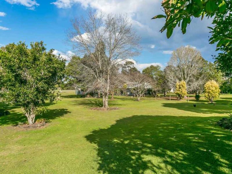 Photo - 7 Lakeview Drive, Carrara QLD 4211 - Image 22