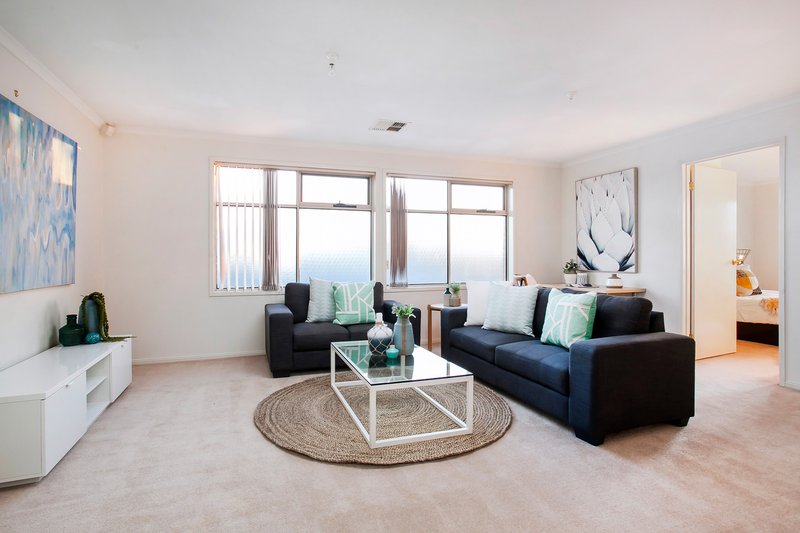 Photo - 7 Lakeview Drive, Parafield Gardens SA 5107 - Image 15