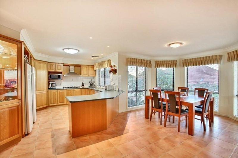 Photo - 7 Lakeview Place, Glen Alpine NSW 2560 - Image 11